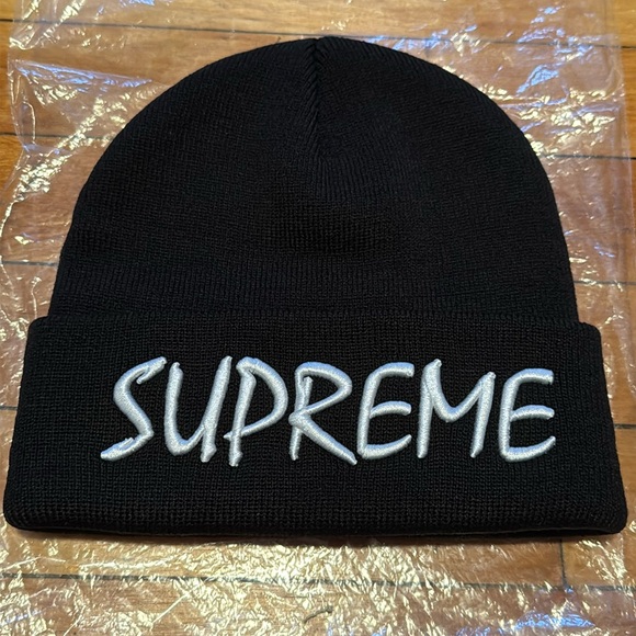 Supreme Beanie - Black - Picture 1 of 4